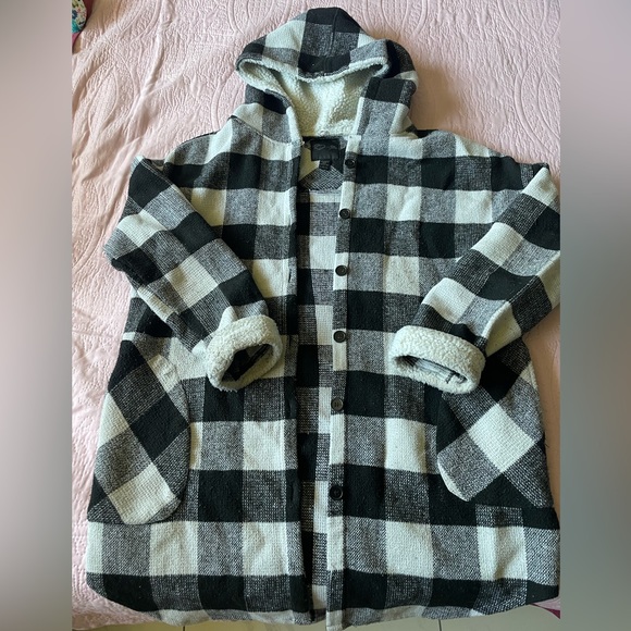 RD Style plaid shacket with fur - Picture 1 of 4